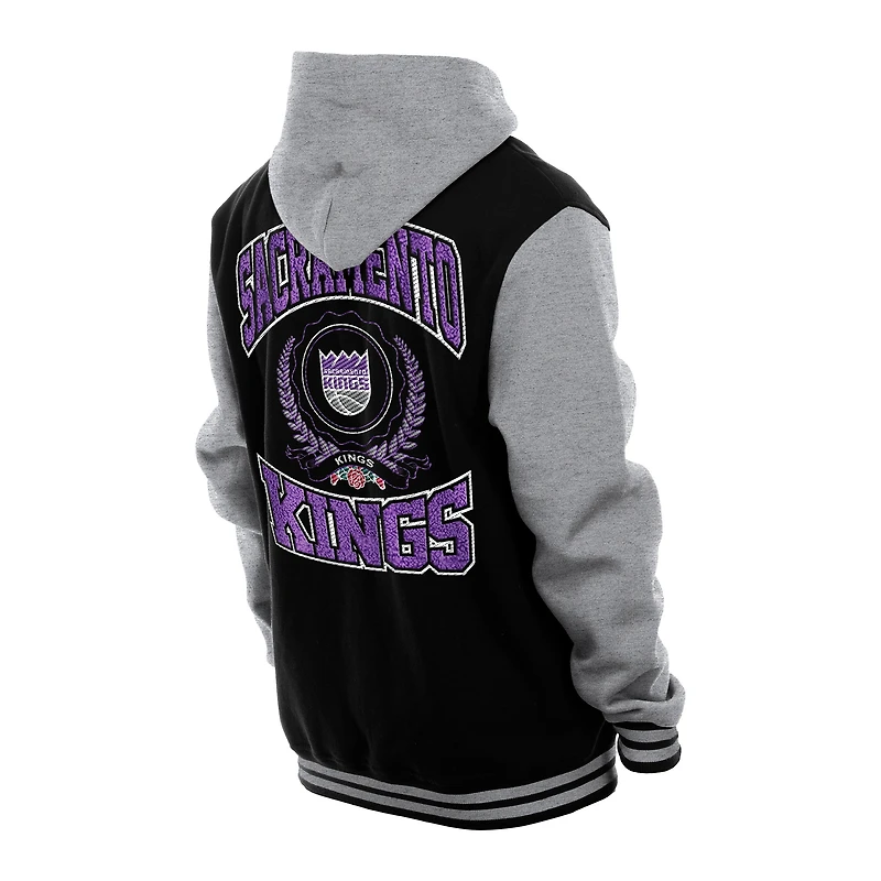 Veste universitaire à capuche noire New Era Sacramento Kings Throwback Prep Chenille Full-Snap pour homme