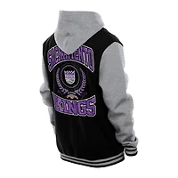 Veste universitaire à capuche noire New Era Sacramento Kings Throwback Prep Chenille Full-Snap pour homme