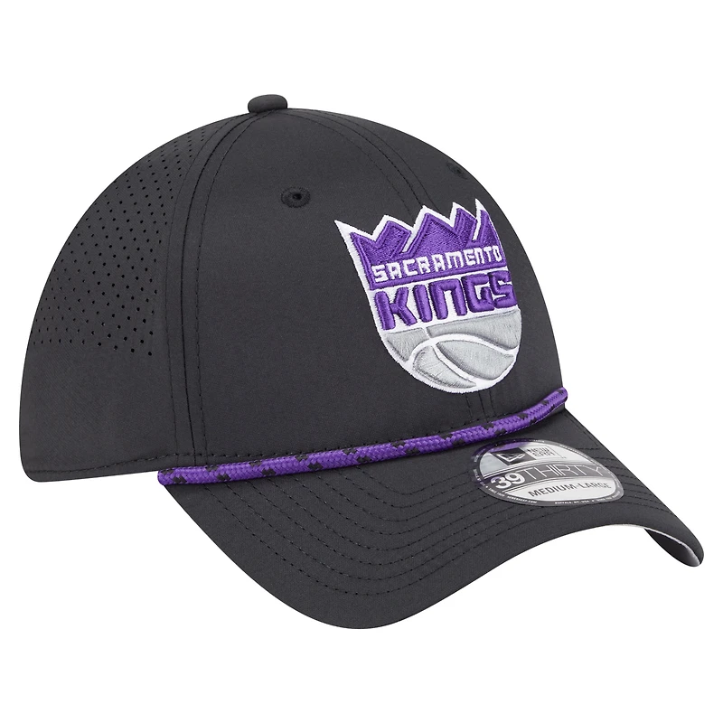Men's New Era Black Sacramento Kings Featherweight Poly Rope Flex 39Thirty Hat