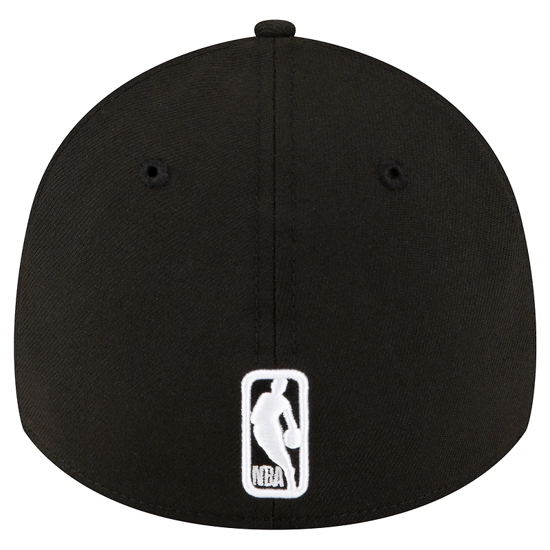 Men's New Era Black Sacramento Kings Logo 39THIRTY Flex Hat
