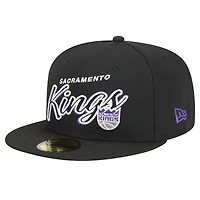 Casquette ajustée 59FIFTY Sport Night Script noire pour homme des Sacramento Kings de New Era