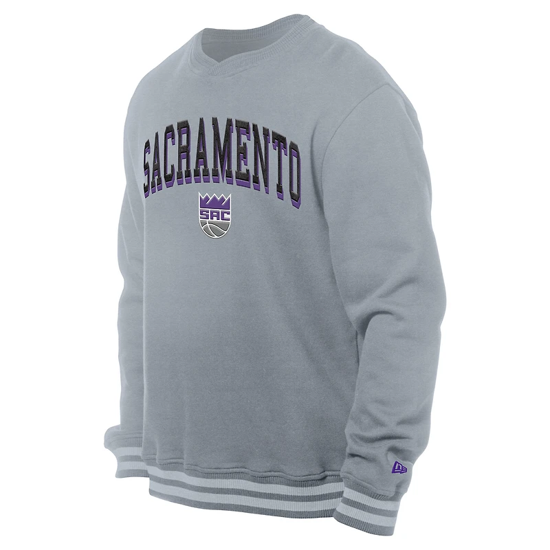 Sweat-shirt à capuche croisé en chenille gris Sacramento Kings pour homme New Era