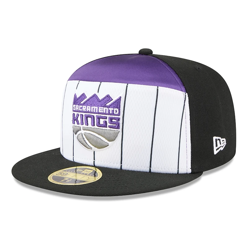 Casquette ajustée New Era 59FIFTY Sacramento Kings 2025 NBA Tip Off Split Panel pour homme, blanche et noire