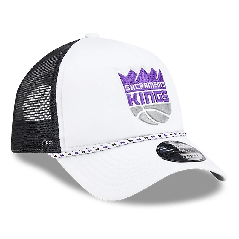 Casquette de camionneur réglable en mousse A-Frame 9FORTY New Era pour hommes, blanc/noir, Sacramento Kings Court Sport
