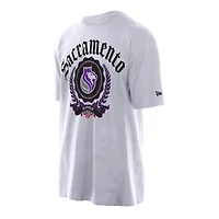 V107988 KINGS WHI SP25 T-shirt à manches courtes oversize point de chaînette pour homme New Era Throwback Prep TEEMENSCR 60597364 #3