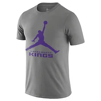 T-shirt Nike gris Sacramento Kings Essential Jumpman pour homme
