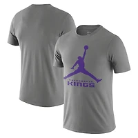 T-shirt Nike gris Sacramento Kings Essential Jumpman pour homme