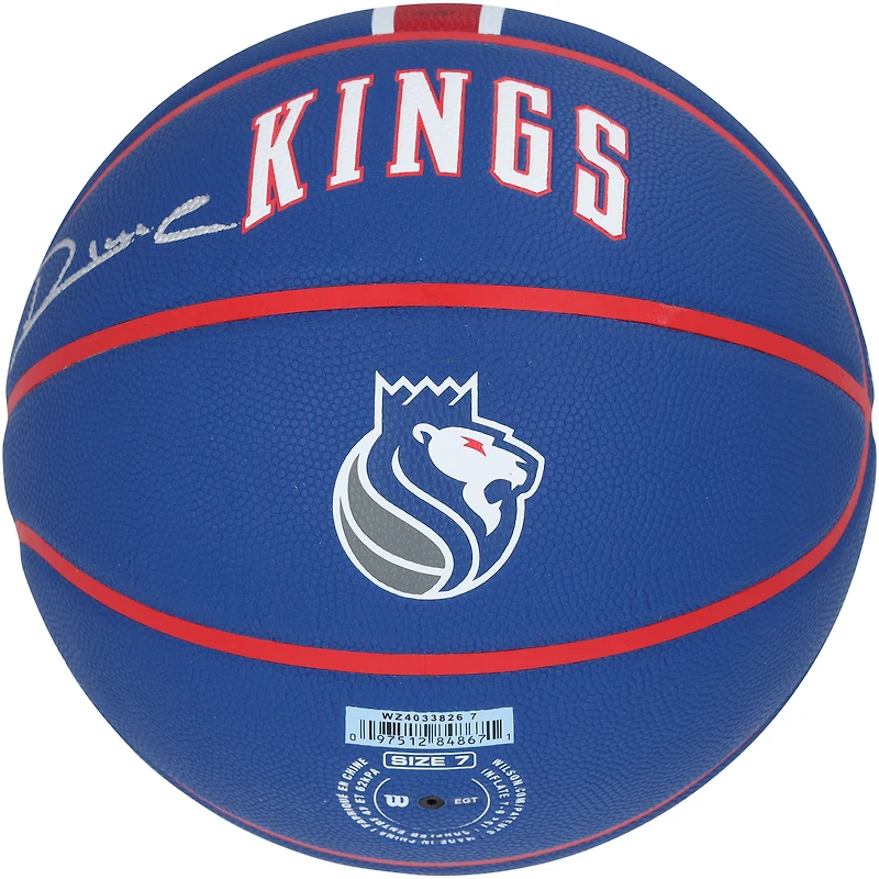Ballon de basket-ball de collection Wilson 2024-25 autographié par Vlade Divac Sacramento Kings City Edition