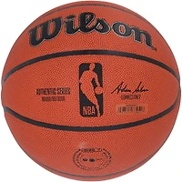 Ballon de basket-ball d'intérieur/extérieur Wilson Authentic Series autographié par Vlade Divac des Sacramento Kings avec inscription « HOF 19 »