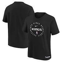 T-shirt Nike noir pour jeunes Sacramento Kings Practice Legend