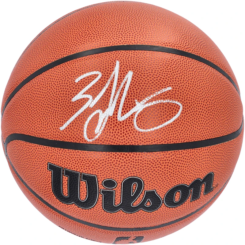 Ballon de basketball Wilson Authentic Series autographié par Zach LaVine des Sacramento Kings, utilisable en intérieur et en extérieur