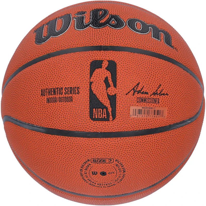 Ballon de basketball d'intérieur/extérieur Wilson Authentic Series autographié par Manu Ginobili des San Antonio Spurs