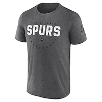T-shirt d'entraînement pour homme avec logo Athletic Heather Charcoal San Antonio Spurs Block