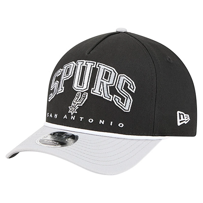 Men's New Era  Black San Antonio Spurs Bold Arch COOLERA 9FORTY A-Frame M-Crown Adjustable Hat