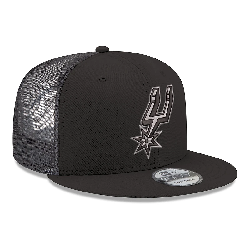 Men's New Era Black San Antonio Spurs Core Logo Meshback 9FIFTY Snapback Hat