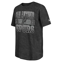 Men's New Era Black San Antonio Spurs Enzyme Washed Oversized T-Shirt