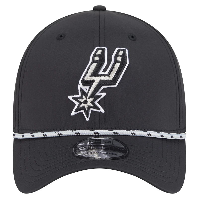 Casquette New Era noire San Antonio Spurs Featherweight Poly Rope Flex 39Thirty pour homme