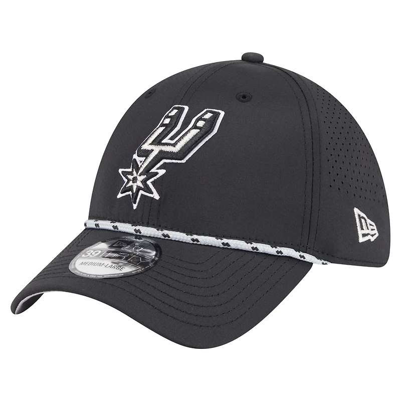 Casquette New Era noire San Antonio Spurs Featherweight Poly Rope Flex 39Thirty pour homme