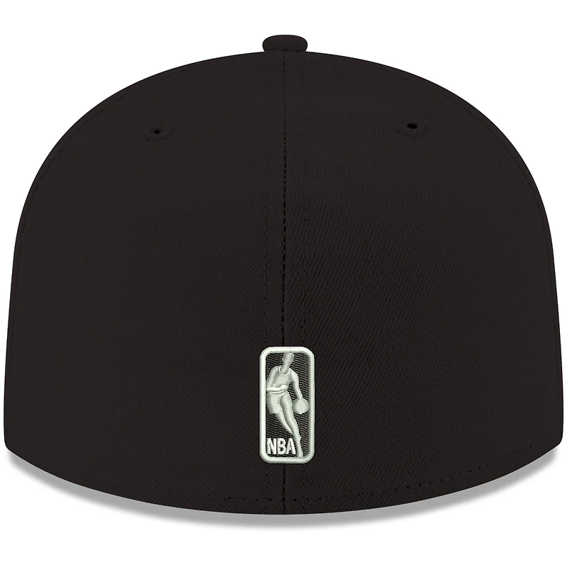 Casquette ajustée New Era 59FIFTY noire pour homme, couleur officielle des San Antonio Spurs.