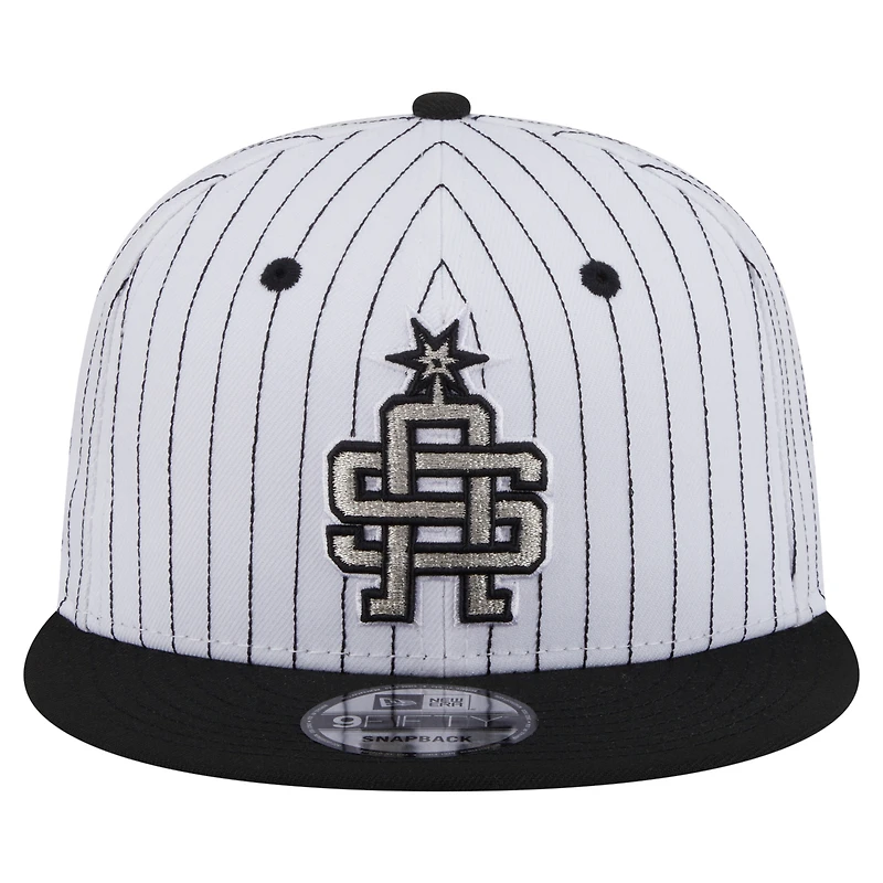 Casquette snapback New Era blanche San Antonio Spurs Deceptor à fines rayures 9FIFTY pour homme
