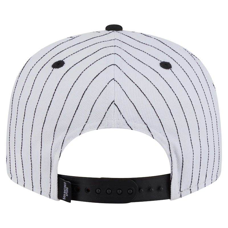Casquette snapback New Era blanche San Antonio Spurs Deceptor à fines rayures 9FIFTY pour homme