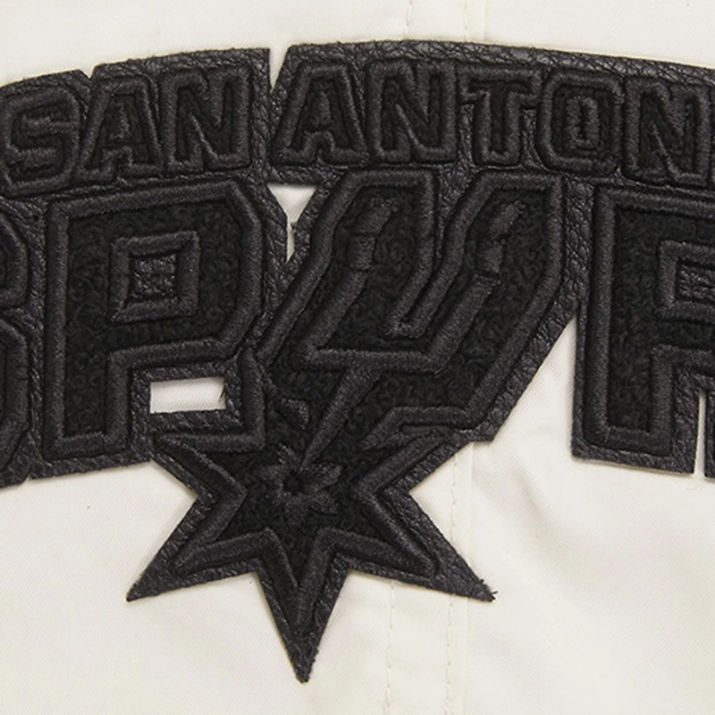 Short tissé triple ton sur Pro Standard San Antonio Spurs pour hommes