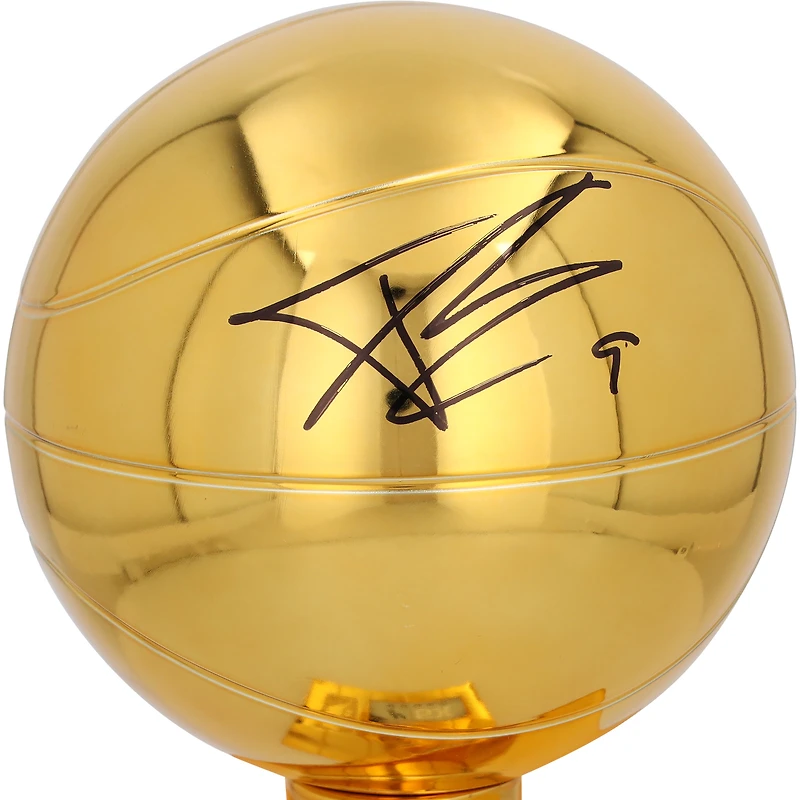 Trophée Larry O'Brien, réplique de 30 cm (12 pouces) autographié par Tony Parker, des San Antonio Spurs, multiple champion.