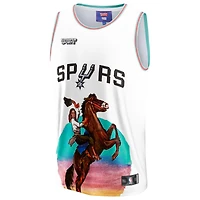 Maillot Unisex NBA & KidSuper Studios by Fanatics Blanc San Antonio Spurs Hometown