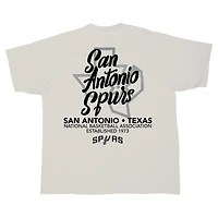 T-shirt unisexe Stadium Essentials crème San Antonio Spurs Wall Script Boxy