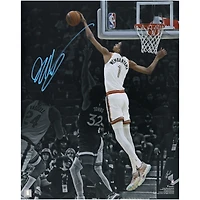 Photographie autographiée de Victor Wembanyama des San Antonio Spurs, 16" x 20"