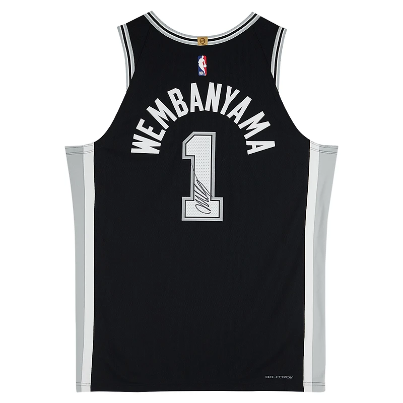Maillot authentique Nike Icon Edition noir dédicacé par Victor Wembanyama des San Antonio Spurs