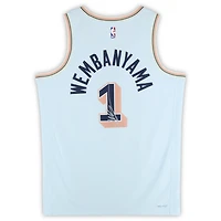 Maillot Nike City Edition Swingman bleu clair dédicacé par Victor Wembanyama des San Antonio Spurs pour la saison 2024-25