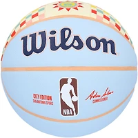 Ballon de basket Wilson City Collector Edition 2024-25 autographié par Victor Wembanyama des San Antonio Spurs