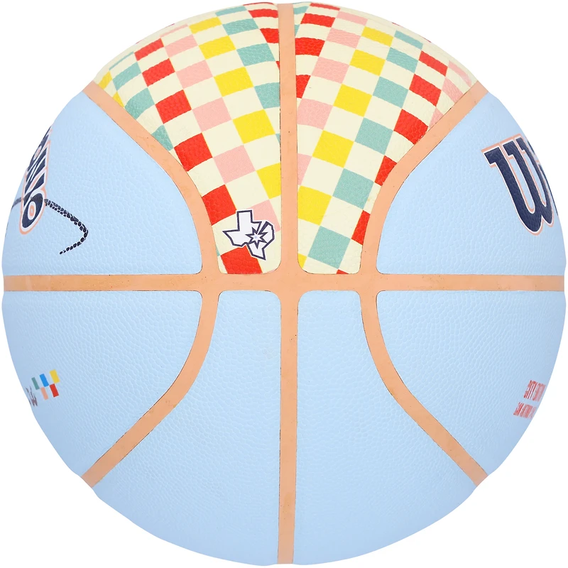 Ballon de basket-ball de collection Wilson 2024-25 City Edition autographié par Victor Wembanyama des San Antonio Spurs