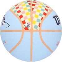 Ballon de basket-ball de collection Wilson 2024-25 City Edition autographié par Victor Wembanyama des San Antonio Spurs
