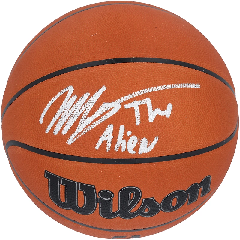 Ballon de basket officiel Wilson autographié par Victor Wembanyama des San Antonio Spurs avec l'inscription « The Alien »