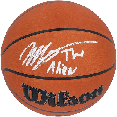 Ballon de basket officiel Wilson autographié par Victor Wembanyama des San Antonio Spurs avec l'inscription « The Alien »