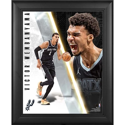 Victor Wembanyama, San Antonio Spurs, collage encadré 33 x 41 cm (Radiance Collage)