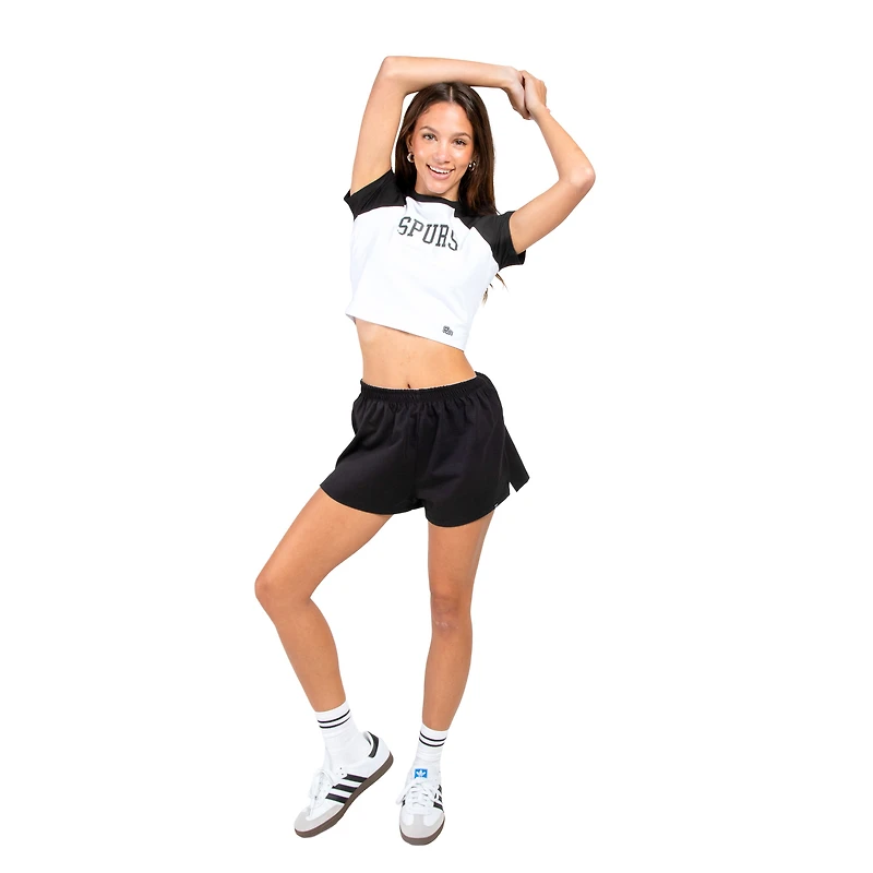 T-shirt court raglan blanc Hype and Vice pour femmes, motif Home Run des San Antonio Spurs