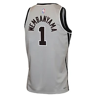 Maillot Swingman argent Victor Wembanyama de la marque Jordan pour jeune San Antonio Spurs - Édition Statement
