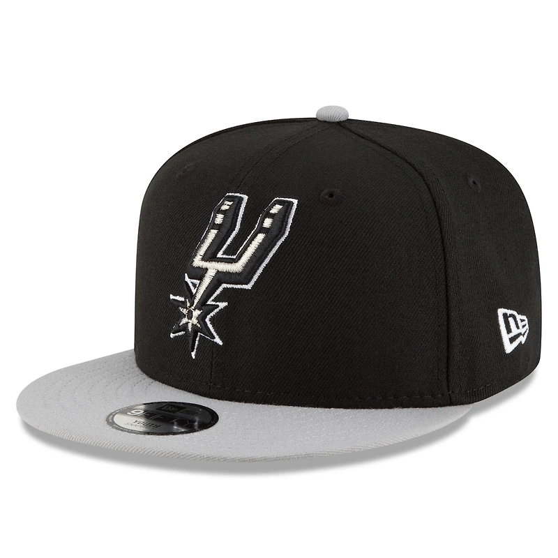 Youth New Era Black/Gray San Antonio Spurs 2026 NBA Finals Side Patch 9FIFTY Snapback Hat