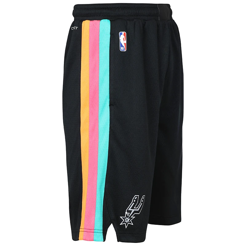 Short de performance Nike Swingman City Edition 2025/26 pour jeunes, noir