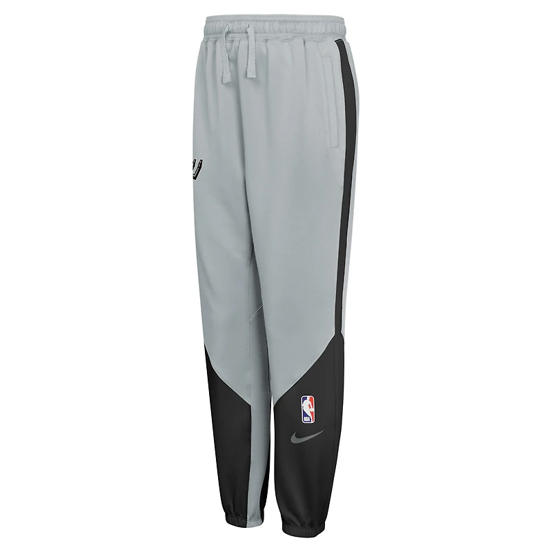 Pantalon Nike Silver Authentic Showtime pour jeunes San Antonio Spurs 2024/25