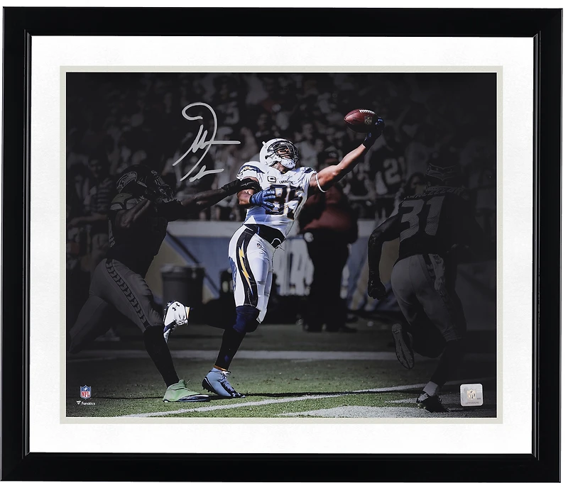 Antonio Gates San Diego Chargers Autographed 16" x 20" One Handed Catch Spotlight Photograph
