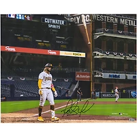 Fernando Tatis Jr. San Diego Padres Dédicacé 16" x 20" Bat Flip Photographie
