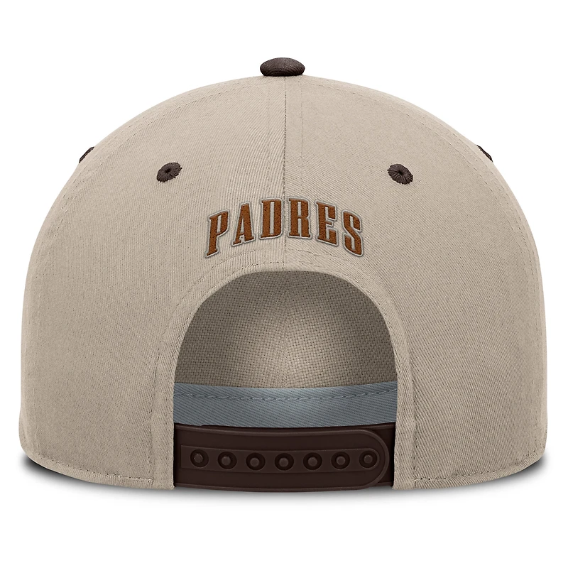 Casquette ajustable Fanatics kaki/marron pour homme, modèle vétéran des Padres de San Diego.