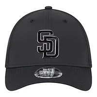 Casquette New Era noire San Diego Padres métallisée 39THIRTY M-Crown Flex pour homme