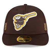 Casquette ajustée 59FIFTY marron New Era pour hommes des San Diego Padres 2024 Clubhouse Low Profile