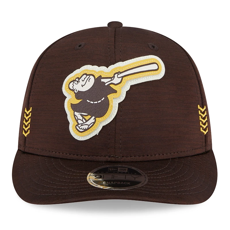 Casquette Snapback 9FIFTY Low Profile San Diego Padres 2024 Clubhouse New Era marron pour homme