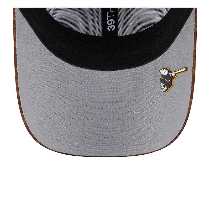 Casquette MLB Clubhouse 39THIRTY Flex marron San Diego Padres 2025 New Era pour homme